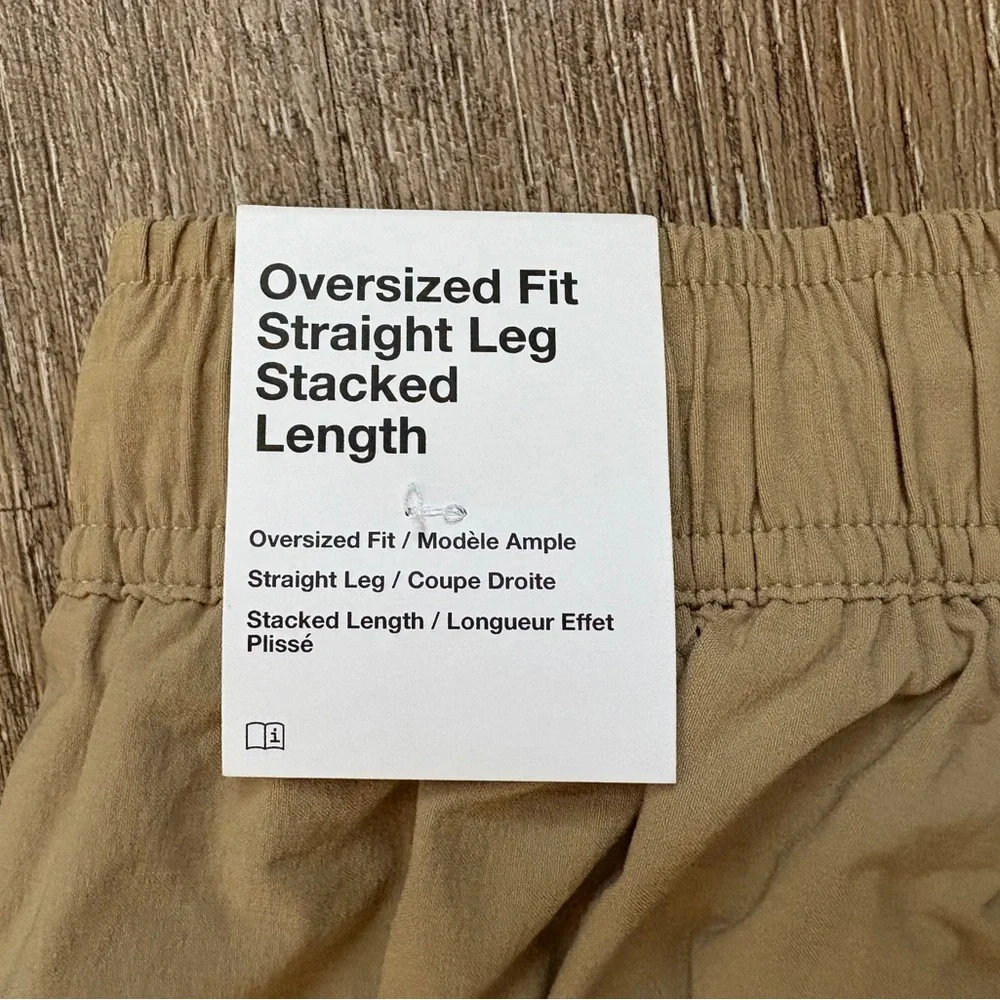 Nike Tech Pack Woven Oversized Pants Parachute Beige Men’s Sz XS HM7158-297